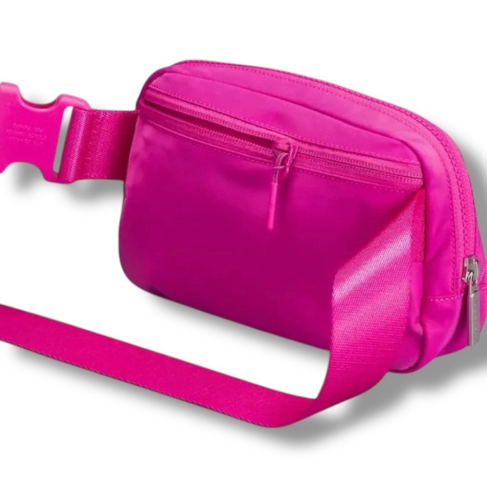 Lululemon Everywhere 1L Crossbody Belt Bag - Hot Pink/Silver - NWT - Picture 3 of 4